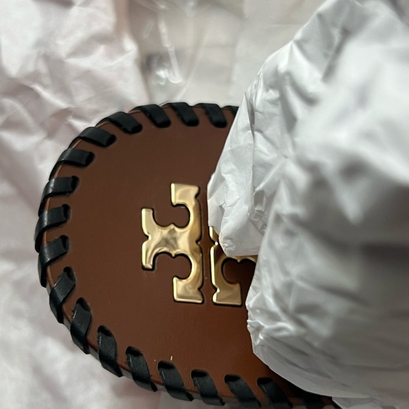 🤍New Tory Burch Phoenix Open Toe Natural Fur Sandals🤍 - Picture 7 of 9